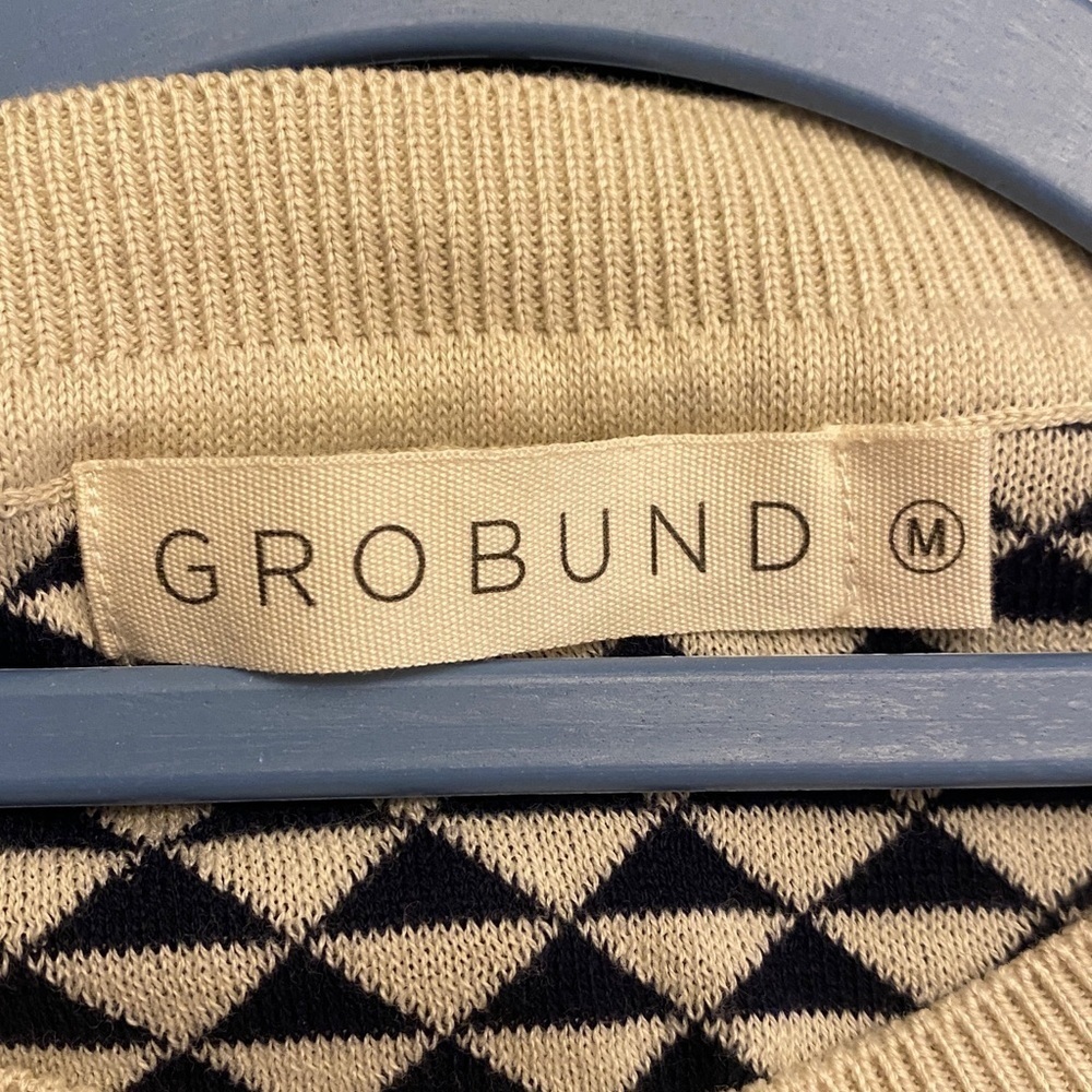 Grobund Geometric Pattern Sweater - Picture 4 of 11